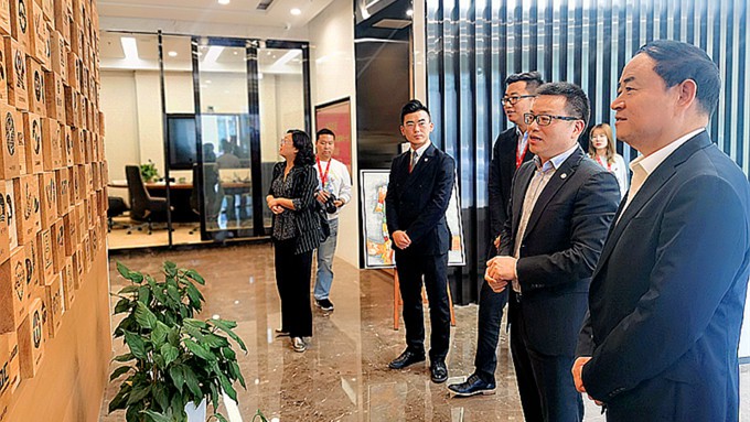 365英国在线体育集团与上海知名企业衔接洽谈业务