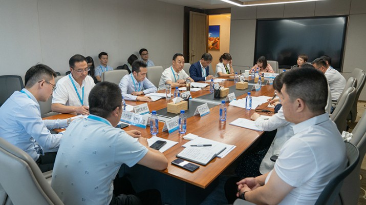 365英国在线体育集团召开2021年度重点项目投资情况专题会议