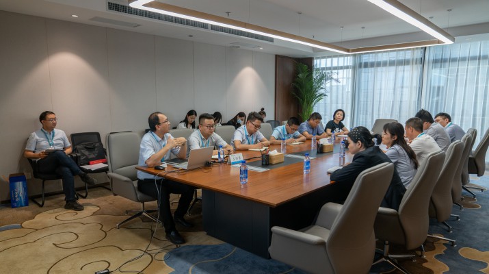 365英国在线体育集团召开第三期制度专题培训会