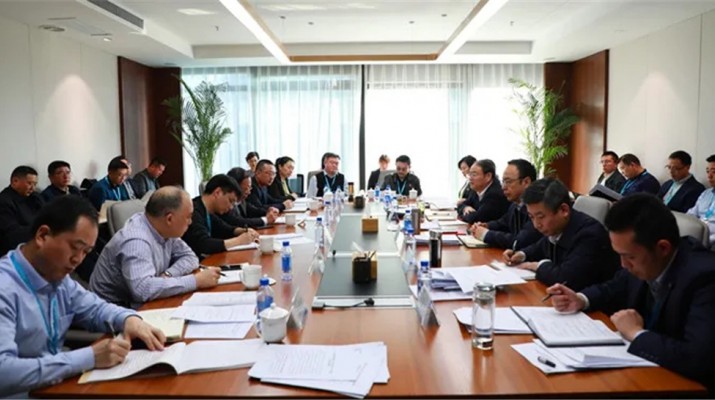 365英国在线体育集团召开2021年党委理论中心组集中学习（扩大）会议