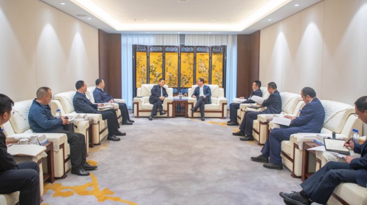 365英国在线体育集团与陇南市委市政府座谈交流