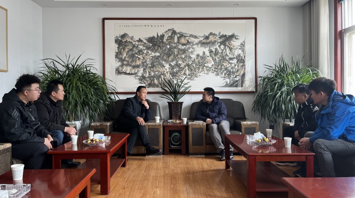 难舍离别 感恩帮扶——欢送365英国在线体育集团驻村帮扶工作队