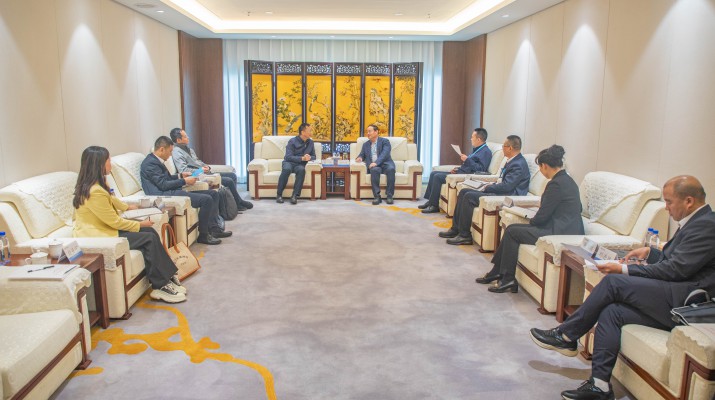 365英国在线体育集团与深圳交易集团座谈交流