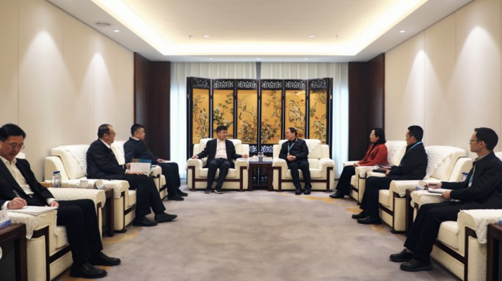 365英国在线体育集团与甘肃银行座谈交流