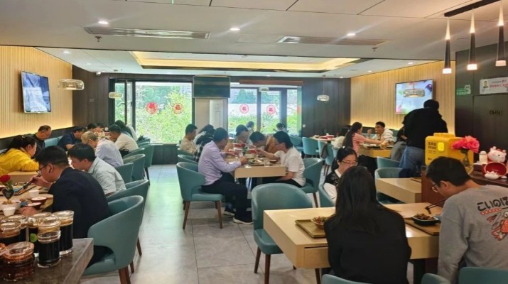365英国在线体育集团各酒店以“如意”服务迎接“五一”客流高峰