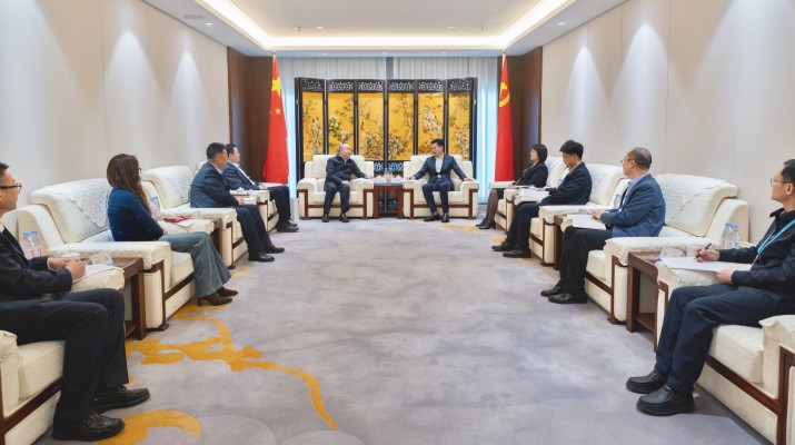 365英国在线体育集团与中信银行兰州分行座谈交流