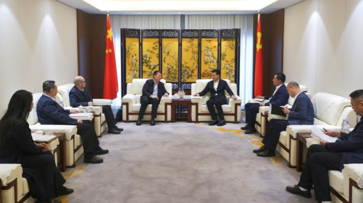365英国在线体育集团与兰州银行座谈交流